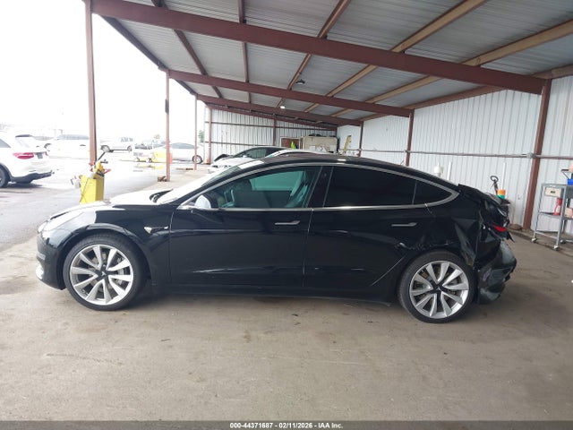 Tesla Model 3 Long Range/mid Range 2018 5YJ3E1EA0JF179441 Image 14