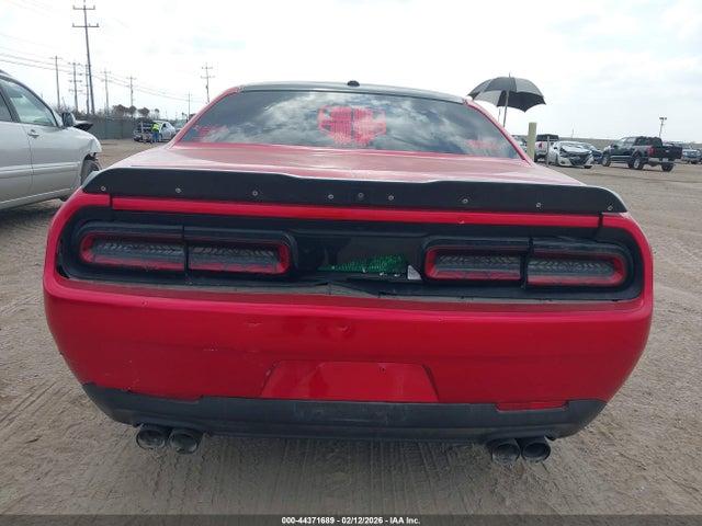 2C3CDZAG8JH276445 Dodge Challenger Sxt