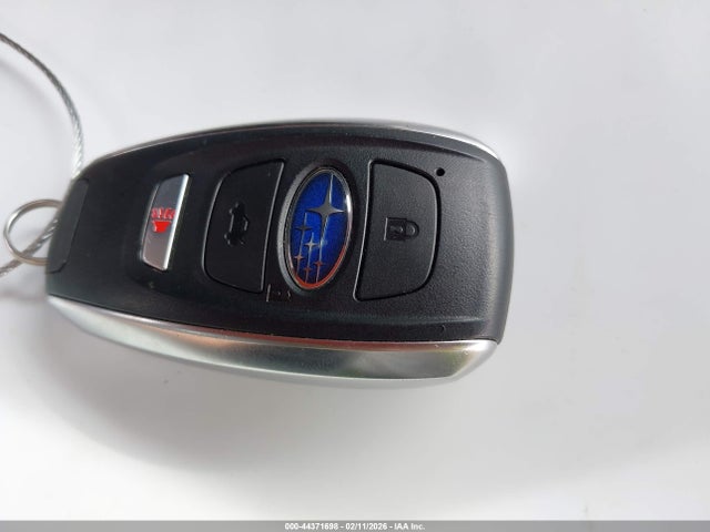 44371698 :رقم المزاد ، 4S3BWAD65S3021536 vin ، 2025 Subaru Legacy Premium مزاد بيع
