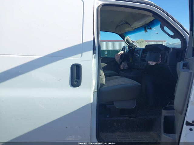 44371736 :رقم المزاد ، 1GCWGBF10M1205531 vin ، 2021 Chevrolet Express Cargo Rwd 2500 Extended Wheelbase Wt مزاد بيع
