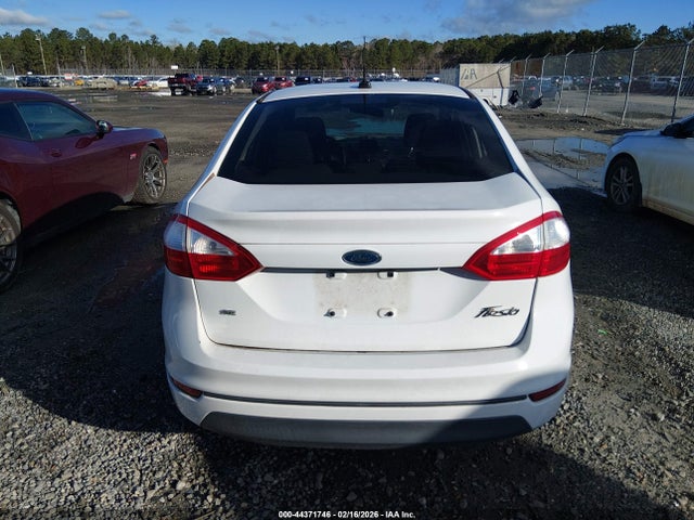 Ford FIESTA SE 2016 3FADP4BJ0GM103166 Image 16
