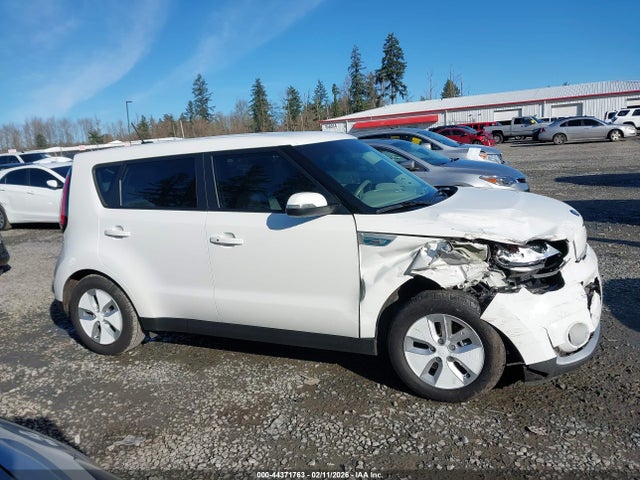 KIA SOUL EV 2016 KNDJP3AE9G7016274 Image 13