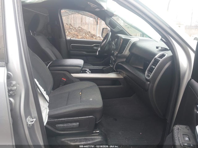 2022 RAM 1500 1C6RRFFG3NN375399 Photo 4