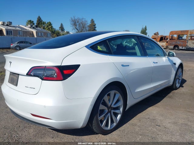 2020 Tesla Model 3 Long Range Dual Motor All-wheel Drive მანქანა იყიდება აუქციონზე, vin: 5YJ3E1EB6LF638452, აუქციონის ნომერი: 44371800