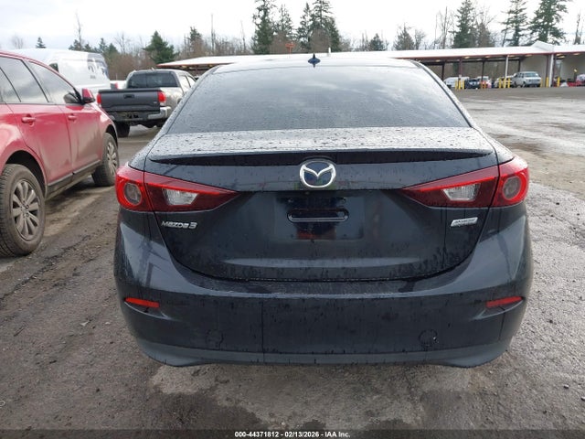 3MZBM1V75FM228670 Mazda Mazda3 I Touring
