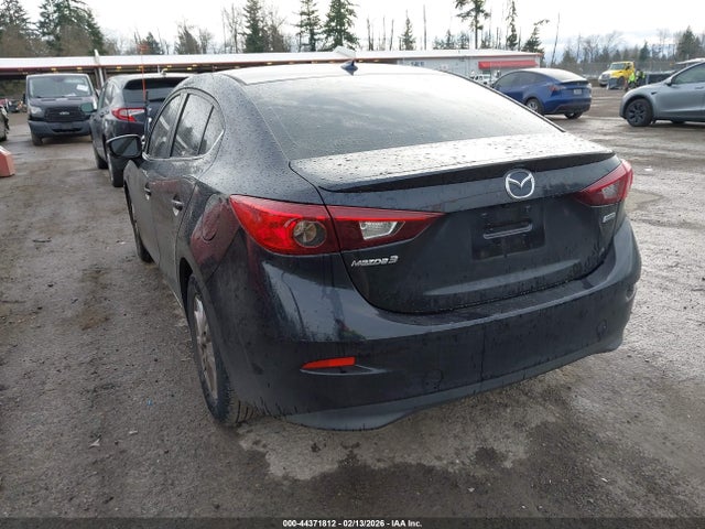 2015 MAZDA MAZDA3 3MZBM1V75FM228670 Photo 2