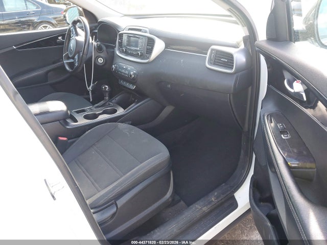 5XYPG4A37GG102443 KIA Sorento 2.4l Lx