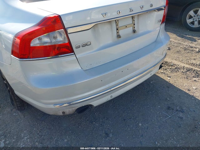 Volvo S80 T5 2015 YV140MAB5F1182557 Image 6