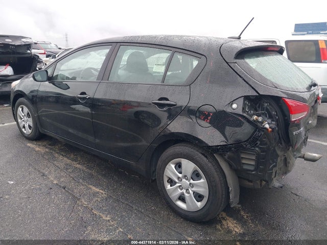 KIA FORTE LX 2017 KNAFK5A87H5680402 Image 3