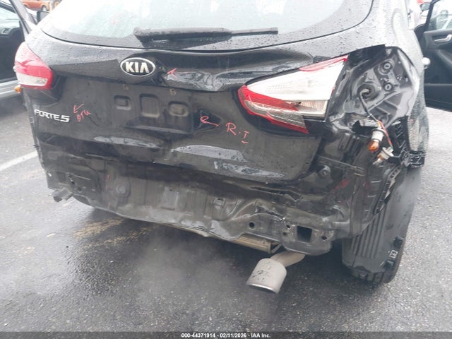 KIA FORTE LX 2017 KNAFK5A87H5680402 Image 6