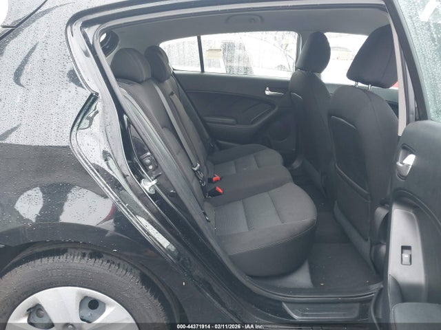 KIA FORTE LX 2017 KNAFK5A87H5680402 Image 8