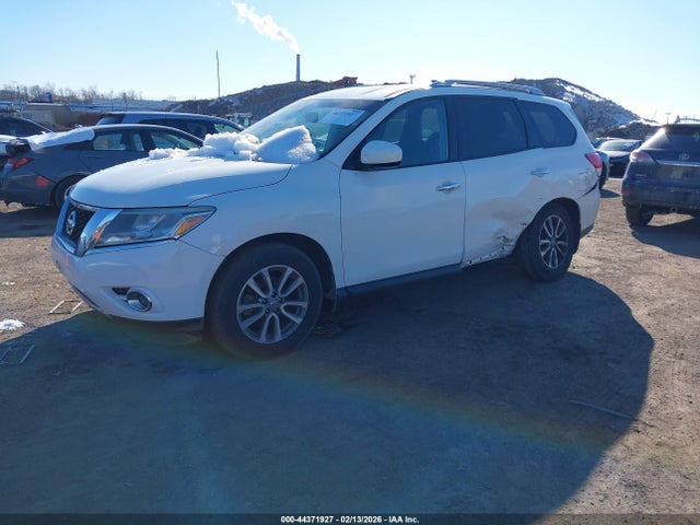 Aukcja sprzedaży 2016 Nissan Pathfinder Sv, vin: 5N1AR2MMXGC622676, numer aukcji: 44371927