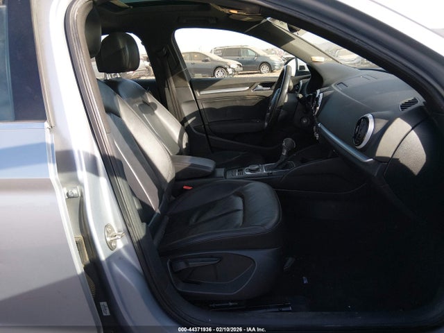 2015 AUDI A3 WAUACGFF3F1144223 Photo 4