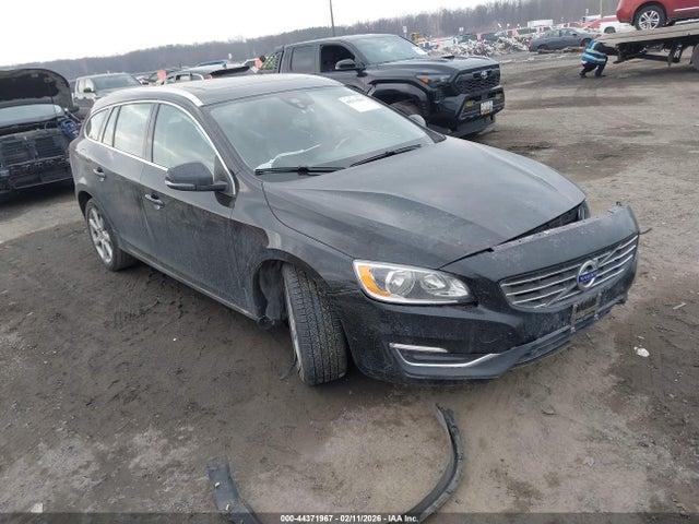 2016 VOLVO V60 YV140MEK6G1305472