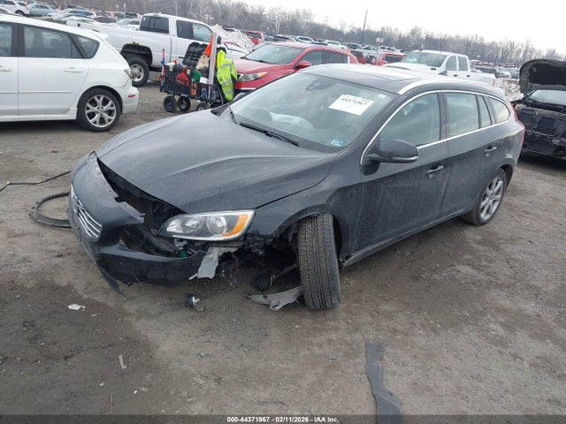 2016 VOLVO V60 YV140MEK6G1305472 Photo 1