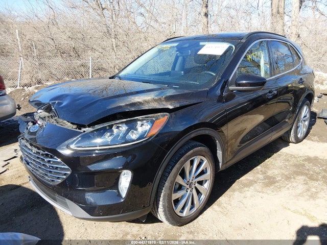 44371970 :رقم المزاد ، 1FMCU9J97NUA03685 vin ، 2022 Ford Escape Titanium مزاد بيع