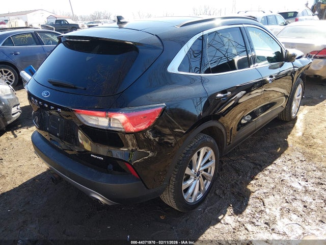 44371970 :رقم المزاد ، 1FMCU9J97NUA03685 vin ، 2022 Ford Escape Titanium مزاد بيع