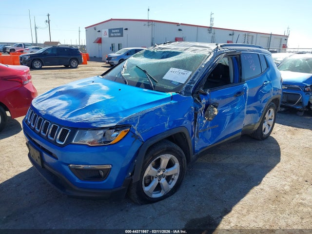 2018 JEEP COMPASS 3C4NJCBB2JT267938 Photo 1