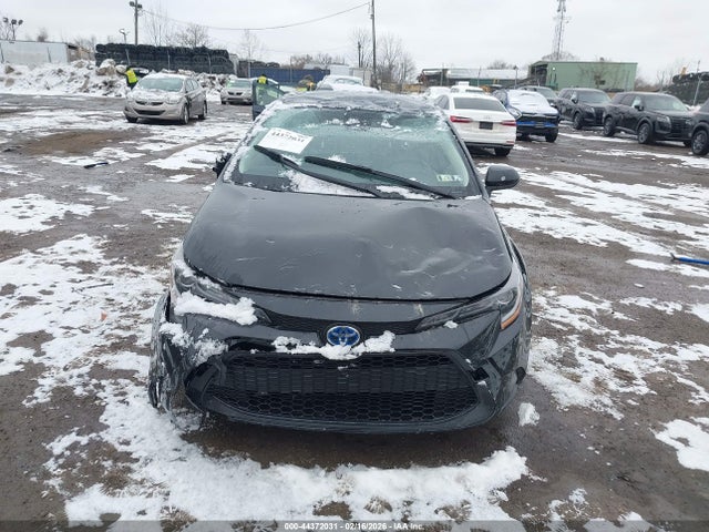 Toyota Corolla Hybrid Le 2022 JTDEAMDEXNJ061843 Image 13