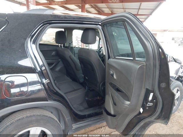 3GNCJLSB5JL242157 Chevrolet Trax Lt