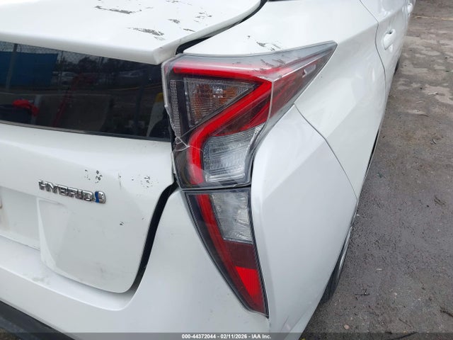 Toyota Prius Two 2016 JTDKBRFU1G3508519 Image 20