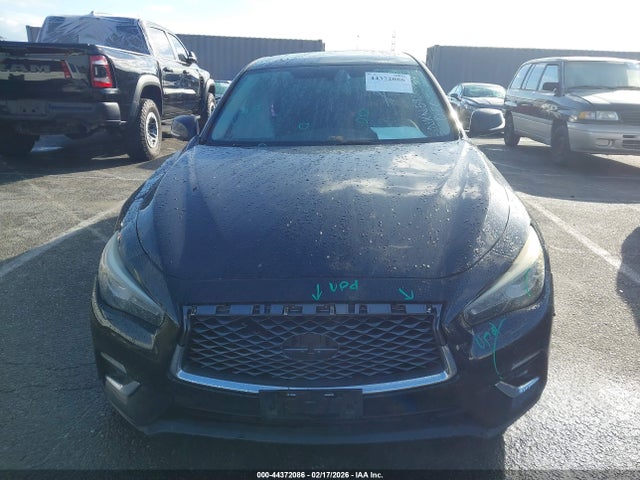 2018 Infiniti Q50 3.0t Luxe მანქანა იყიდება აუქციონზე, vin: JN1EV7AP9JM592359, აუქციონის ნომერი: 44372086