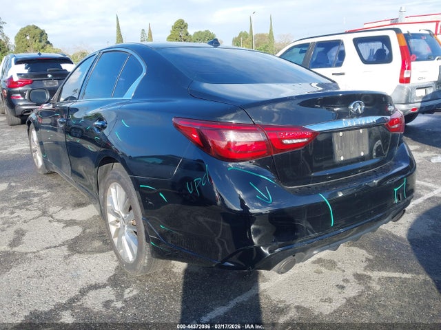 2018 Infiniti Q50 3.0t Luxe მანქანა იყიდება აუქციონზე, vin: JN1EV7AP9JM592359, აუქციონის ნომერი: 44372086