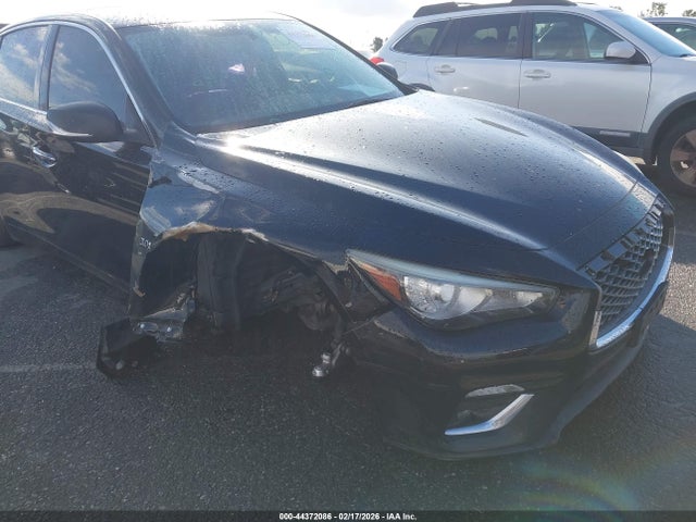 2018 Infiniti Q50 3.0t Luxe მანქანა იყიდება აუქციონზე, vin: JN1EV7AP9JM592359, აუქციონის ნომერი: 44372086
