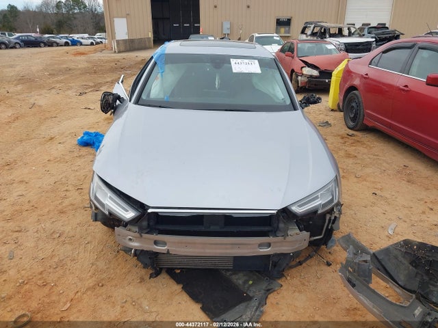 Aukcja sprzedaży 2018 Audi A4 2.0t Premium/2.0t Tech Premium, vin: WAUENAF43JA110542, numer aukcji: 44372117