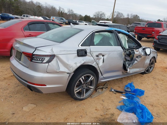 2018 AUDI A4 WAUENAF43JA110542 Photo 3