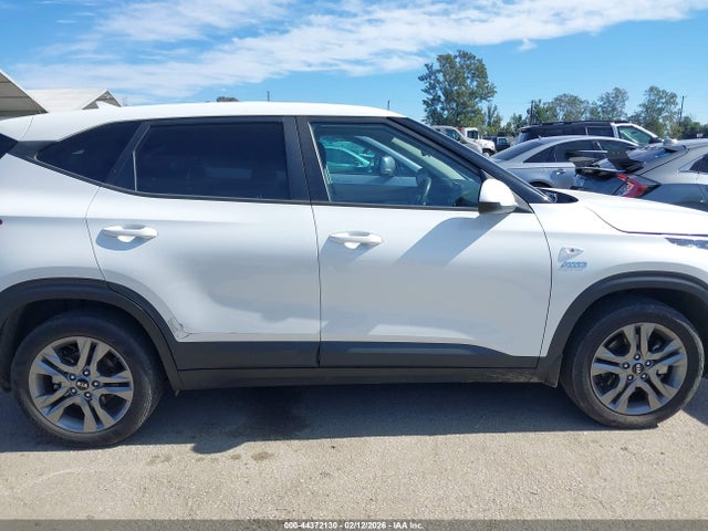 KNDEPCAAXM7145893 KIA Seltos Lx
