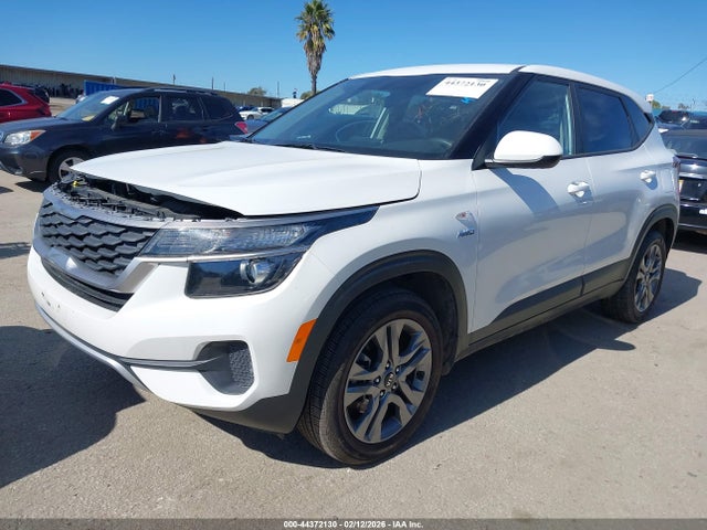 KNDEPCAAXM7145893 KIA Seltos Lx