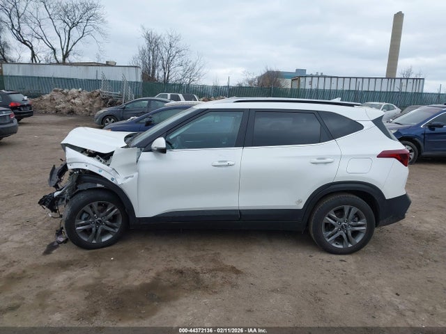 2023 Kia Seltos S მანქანა იყიდება აუქციონზე, vin: KNDEUCAA5P7442017, აუქციონის ნომერი: 44372136