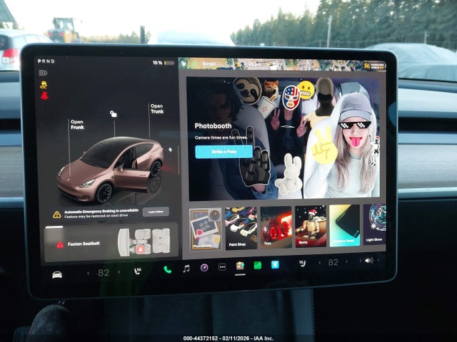 2023 Tesla Model Y Awd/long Range Dual Motor All-wheel Drive მანქანა იყიდება აუქციონზე, vin: 7SAYGDEE4PF957109, აუქციონის ნომერი: 44372152