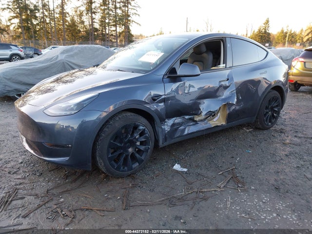 2023 Tesla Model Y Awd/long Range Dual Motor All-wheel Drive მანქანა იყიდება აუქციონზე, vin: 7SAYGDEE4PF957109, აუქციონის ნომერი: 44372152