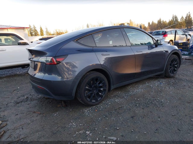 2023 Tesla Model Y Awd/long Range Dual Motor All-wheel Drive მანქანა იყიდება აუქციონზე, vin: 7SAYGDEE4PF957109, აუქციონის ნომერი: 44372152