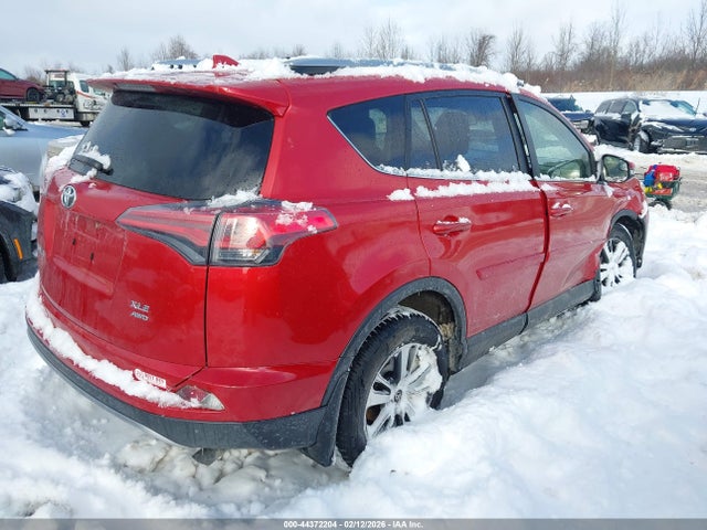 2017 TOYOTA RAV4 JTMRFREV5HJ156927 Photo 3