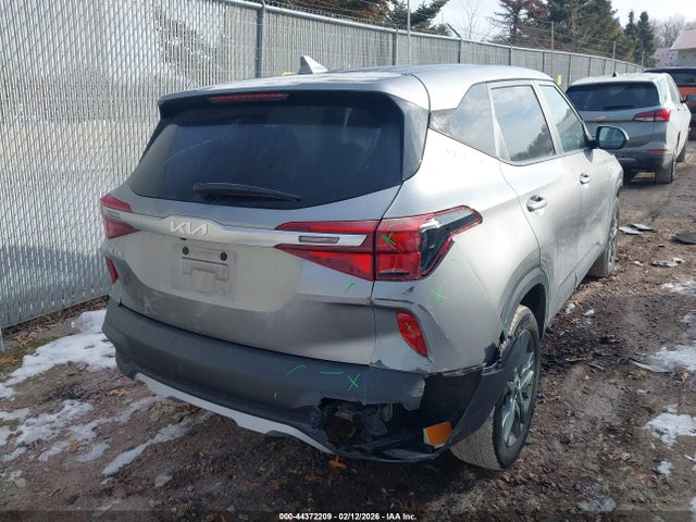 2023 KIA SELTOS KNDEPCAA2P7368658 Photo 3