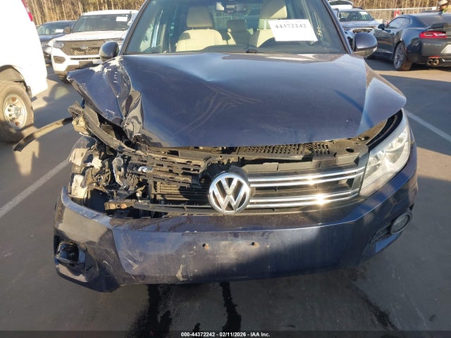 Продаж на аукціоні авто 2016 Volkswagen Tiguan R-line/s/se/sel, vin: WVGAV7AXXGW044990, номер лоту: 44372242