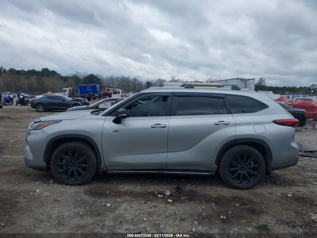 Toyota Highlander Xle 2023 5TDKDRAH6PS518868 Image 14