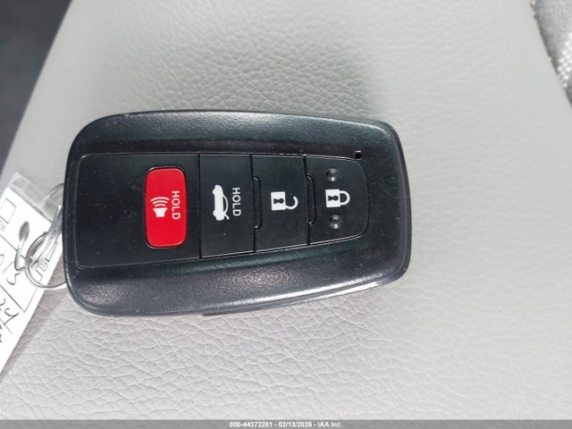 4T1T11AKXRU849151 Toyota CAMRY SE