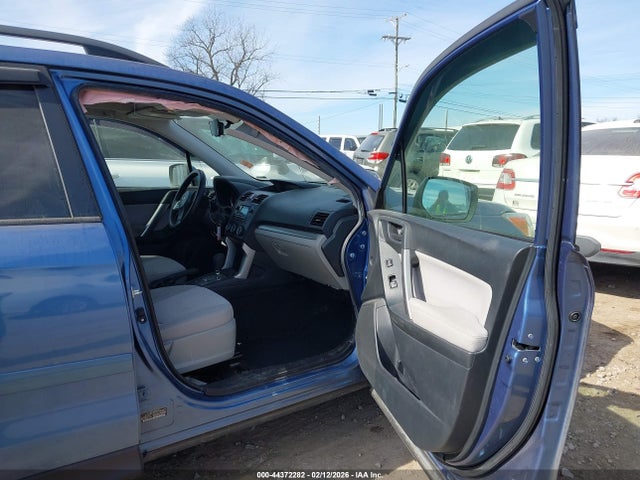 Subaru Forester 2.5i Premium 2015 JF2SJADC7FH543339 Image 5