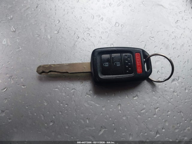 3HGGK5G57FM713587 Honda FIT LX