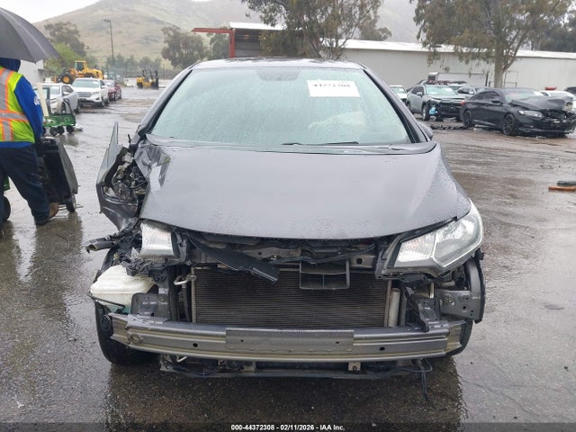 3HGGK5G57FM713587 Honda FIT LX