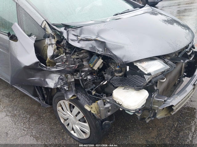 3HGGK5G57FM713587 Honda FIT LX