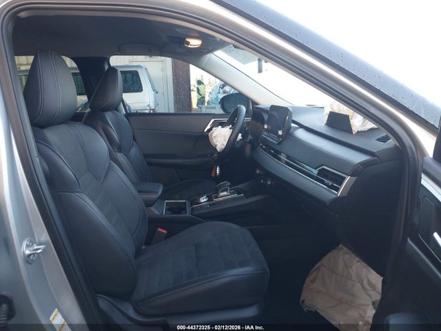 2024 MITSUBISHI OUTLANDER JA4J4VA81RZ053254 Photo 4