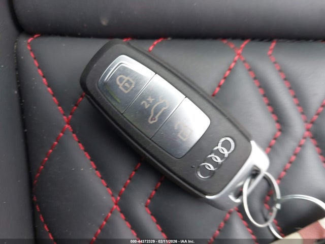 2023 AUDI S3 WAUH3DGY2PA135785 Photo 10