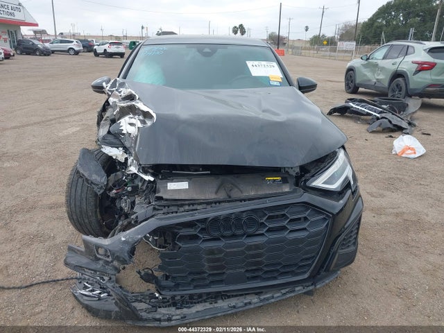 Продаж на аукціоні авто 2023 Audi S3 Premium Plus Tfsi Quattro S Tronic, vin: WAUH3DGY2PA135785, номер лоту: 44372329