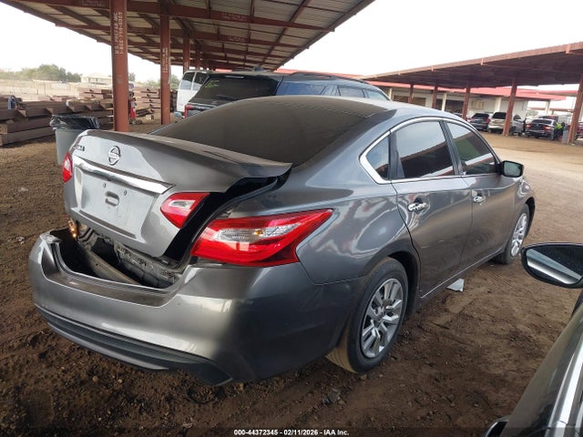 Nissan Altima 2.5 S 2017 1N4AL3AP7HC486136 Image 4