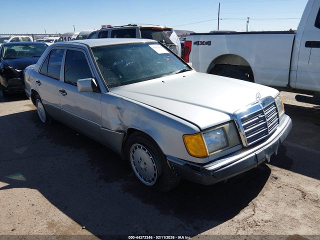 1990 MERCEDES-BENZ 300 WDBEA26D7LB160134